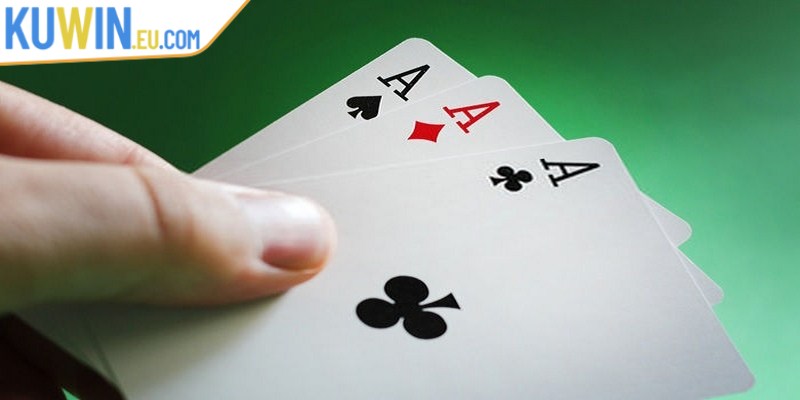 Bài Liêng là trò chơi giải trí được ưa chuộng nhờ quy luật đơn giản